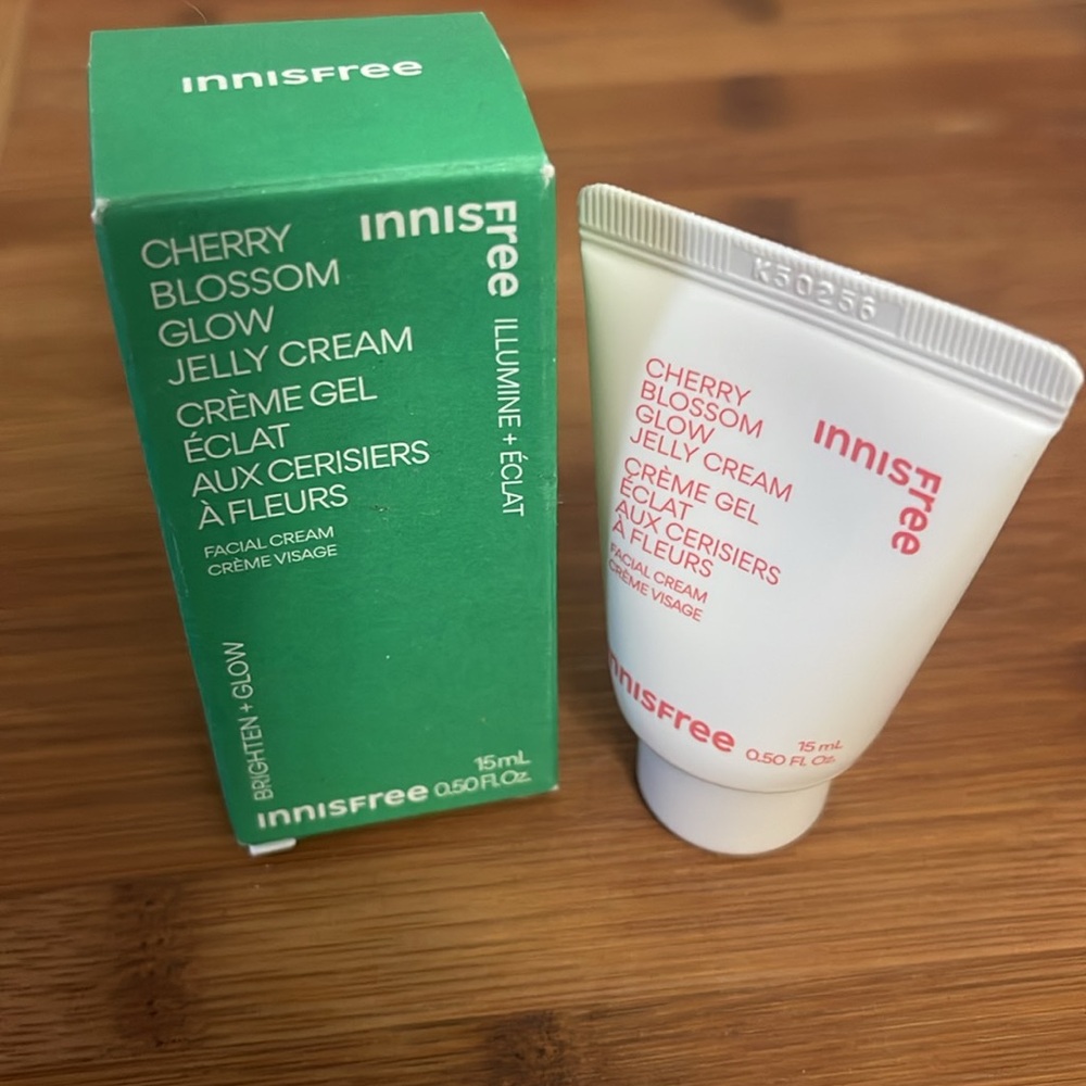 🌸 Innisfree Cherry Blossom Glow Jelly Cream 15ml – Dewy Hydration |‎ NEW